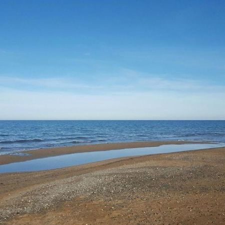 Beau 2 Pieces Recent A 5 M De La Plage La Jara  外观 照片